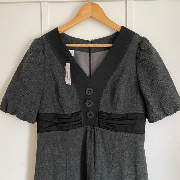 NWT Canadian made timeless style - Picture 3 of 4